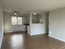 Large 2-Bdrm Downtown Penticton - Long Term - Photo 2