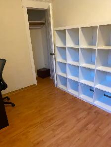 Cozy room in eastyork available from July 30th,single or couple - Photo 3