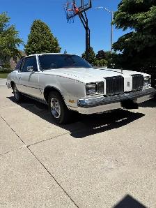 1979 Oldsmobile Cutlass Supreme Brougham - Photo 2