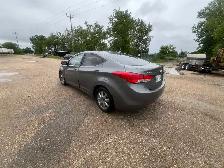 Hyundai elantra - Photo 4