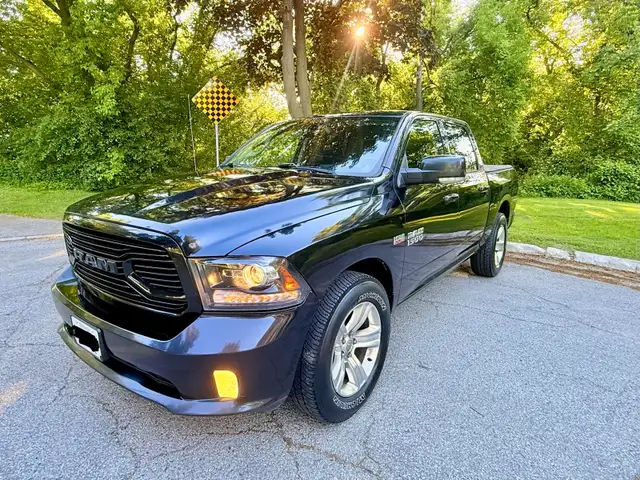 2018 Dodge Ram 1500 4X4 Sport Night Edition