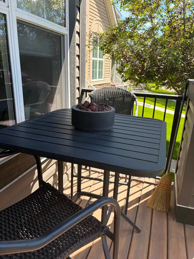 Outdoor Bistro table and Chairs