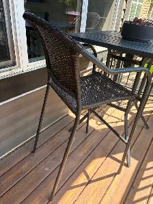Outdoor Bistro table and Chairs - Photo 4