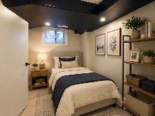 ELEGANT 5-BEDROOM MAIN LEVEL UNIT WITH BEAUTIFUL FINISHES - Photo 5