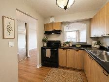 SPACIOUS 2-BEDROOM CONDOMINIUM WITH MODERN STYLE AND COMFORT - Photo 2