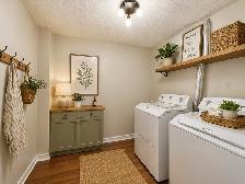 SPACIOUS 2-BEDROOM CONDOMINIUM WITH MODERN STYLE AND COMFORT - Photo 4