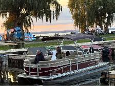 LOWEST PRICE FOR A 20-FEET FISHING PONTOON WITH BBQ! - Photo 3