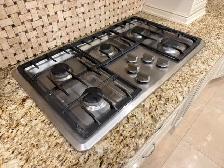 Used Jenn-Air 36-inch 5 burner Gas Cooktop for Sale - Photo 4