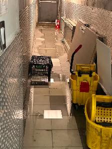 CLEANS (NOT HIRING) FLEXIBLE AND READY - Photo 2