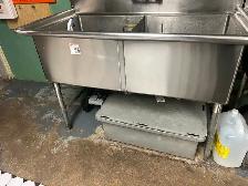CLEANS (NOT HIRING) FLEXIBLE AND READY - Photo 5