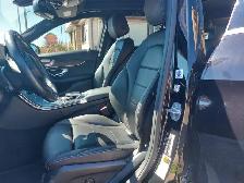 MERCEDES C300 2018 - Photo 2