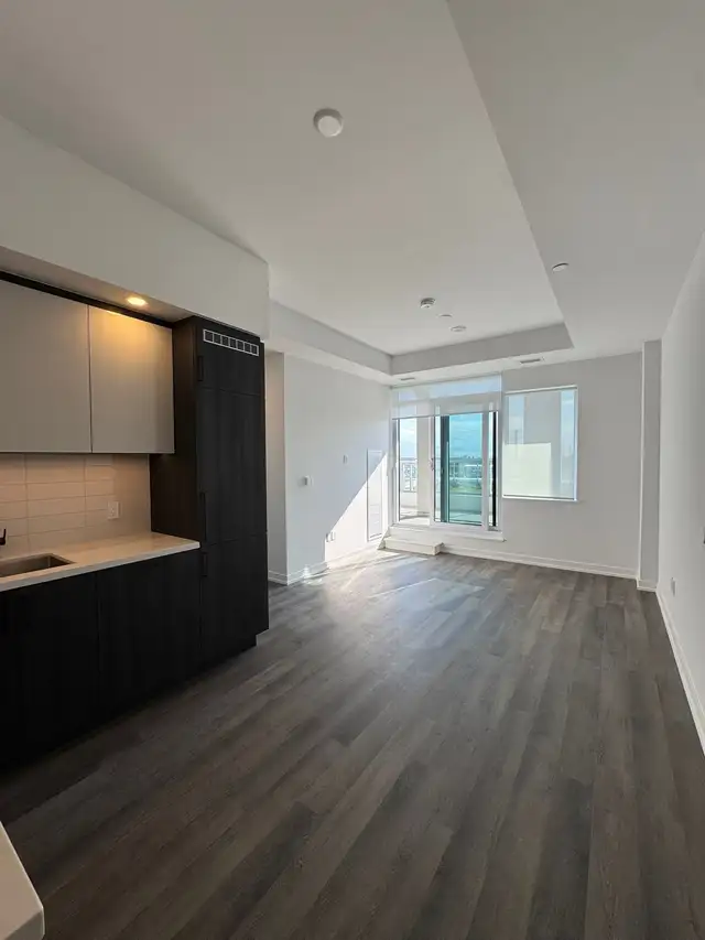 Vaughan Condo For Rent 2 bed 2 bath
