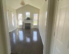 Bright spacious rooms available in Richmond hill - Photo 4