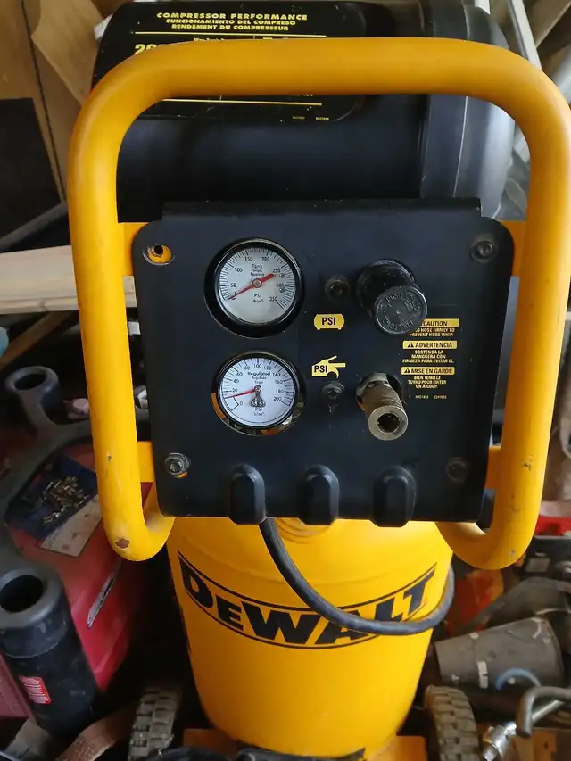 Dewalt 15gal 200Psi compressor