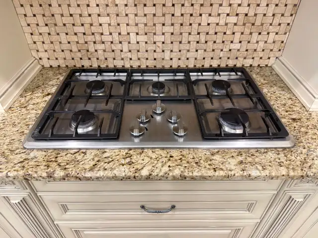 Jenn-Air 36-inch 5-burner Stainless Steel Gas Cooktop