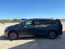2017 Chrysler Pacifica LX - Photo 6