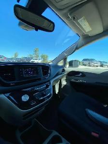 2017 Chrysler Pacifica LX - Photo 11