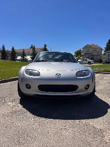 2008 Miata MX-5 GT Power Hardtop - Photo 2