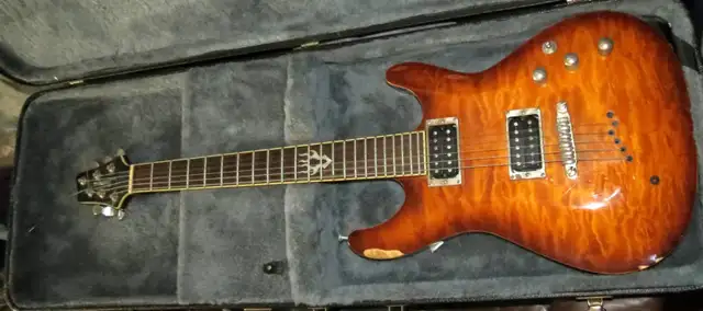 Ibanez SZ520 Prestige Electric Guitar with Case