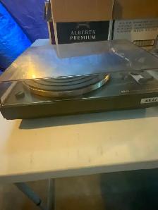 Sanyo TP 1010 Turntable & Akai AP 100C turntable.