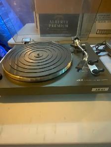 Sanyo TP 1010 Turntable & Akai AP 100C turntable. - Photo 2