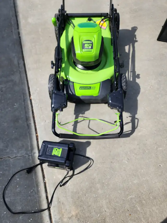 Greenworks Pro 21' Lawnmower Battery
