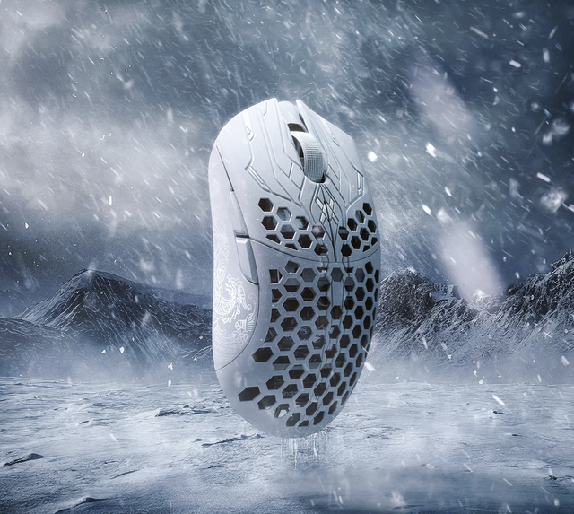Finalmouse ULX FrostLord