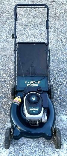 MASTERCRACT REAR BAG GAS LAWN MOWER - Photo 3