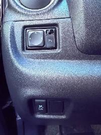 2012 Nissan Versa 1.6 S 4dr Sedan (1.6L 4cyl 5M) - Photo 14