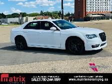 2022 Chrysler 300 Touring L - Photo 4