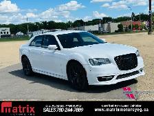 2022 Chrysler 300 Touring L - Photo 6