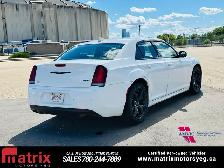 2022 Chrysler 300 Touring L - Photo 7