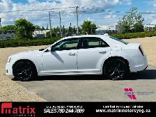 2022 Chrysler 300 Touring L - Photo 11
