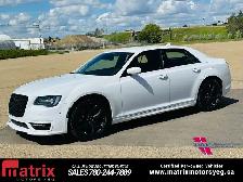 2022 Chrysler 300 Touring L - Photo 13
