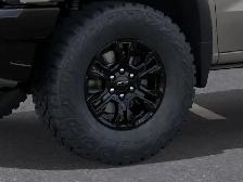 2026 Chevrolet Silverado 1500 ZR2 - Photo 9