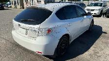 2011 Subaru Impreza 2.5i, SPORT, MANUAL, AWD, ENGINE NOISY, AS I - Photo 5