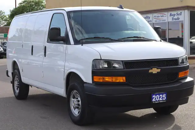 2025 Chevrolet Express Cargo Van RWD 2500 135'