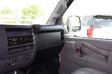 2025 Chevrolet Express Cargo Van RWD 2500 135' - Photo 3