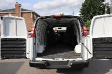 2025 Chevrolet Express Cargo Van RWD 2500 135' - Photo 15