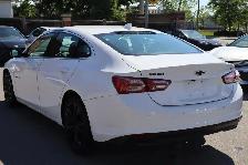 2024 Chevrolet Malibu 1LT - Photo 2