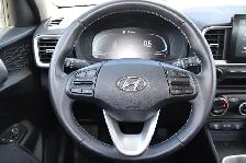 2025 Hyundai Venue PREFERRED - Photo 3
