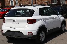2025 Hyundai Venue PREFERRED - Photo 8