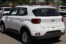 2025 Hyundai Venue PREFERRED - Photo 10