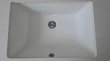 Bathroom vanity good condition - Photo 3