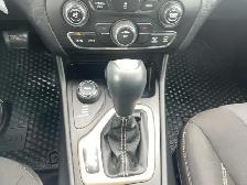 Jeep Cherokee 4 RM, 4 portes, North 2015 à vendre - Photo 13