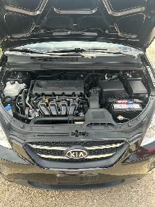 2009 Kia Rondo EX - Photo 10