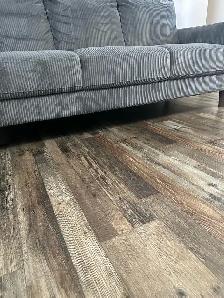 Leon’s Couch - Photo 2