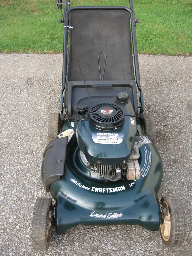 Craftsman  Mulcher /  Rear  Bagger  Lawnmower  For  Sale