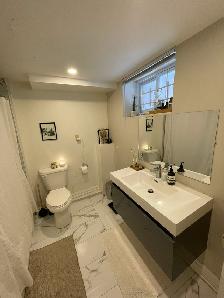 Cozy Two Bedroom Basement Apartment - 15 Castle View Ave - Photo 2