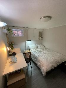 Cozy Two Bedroom Basement Apartment - 15 Castle View Ave - Photo 4